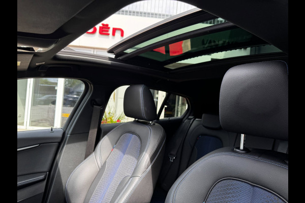 BMW 1-serie 118i M-Sport | Pano | NL-Auto | Leder + Sportstoelen | Camera | Stoelverwarming
