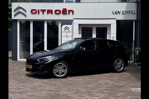 BMW 1-serie 118i M-Sport | Pano | NL-Auto | Leder + Sportstoelen | Camera | Stoelverwarming