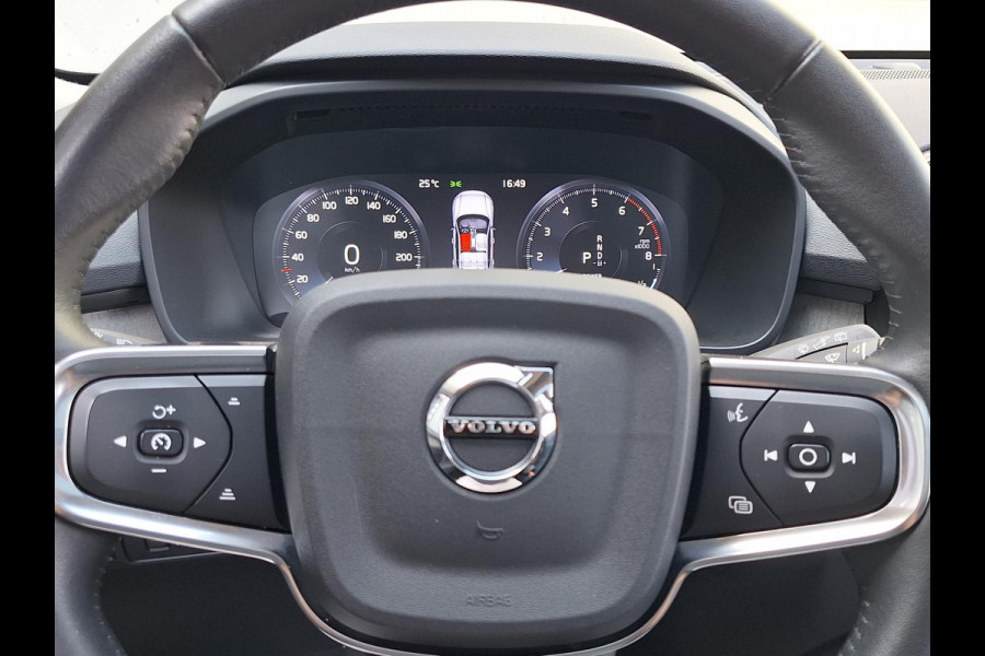 Volvo XC40 1.5 T5 Recharge Inscription | H&K audio | Panorama | Leder | Full LED | Camera |