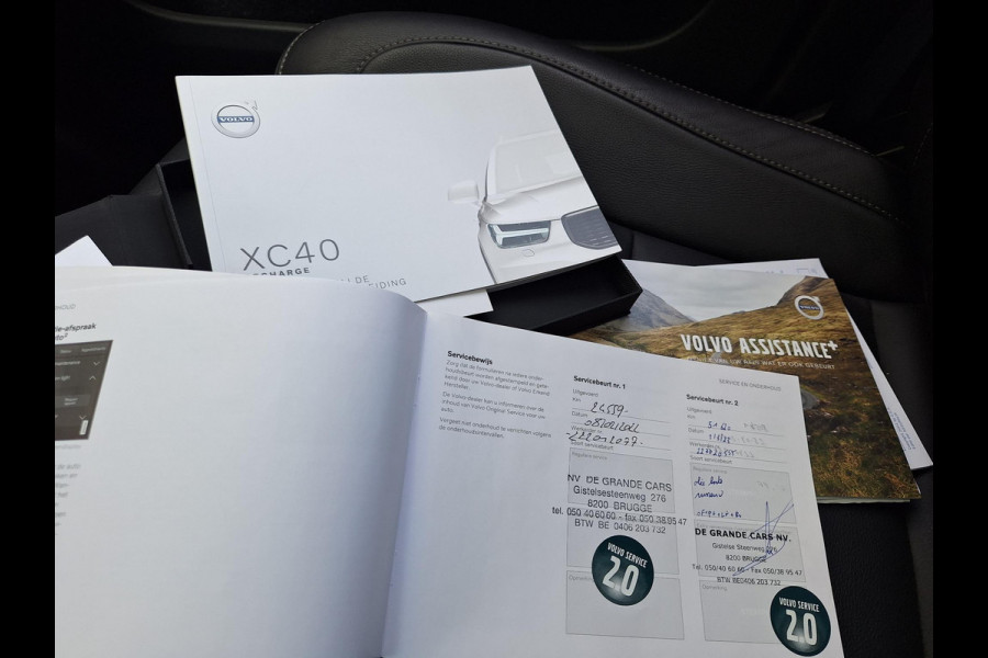 Volvo XC40 1.5 T5 Recharge Inscription | H&K audio | Panorama | Leder | Full LED | Camera |
