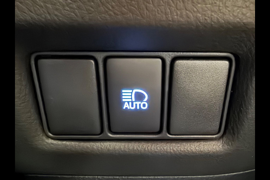 Toyota C-HR 1.8 Hybrid Style 122pk Bi-Tone, CarPlay, Camera, Stoel-stuurverw,