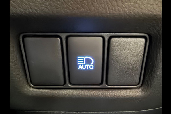 Toyota C-HR 1.8 Hybrid Style 122pk Bi-Tone, CarPlay, Camera, Stoel-stuurverw,