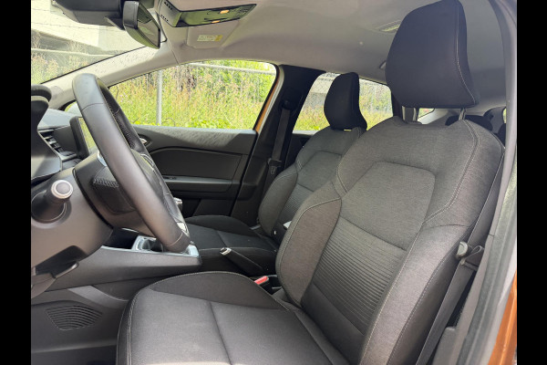 Renault Captur 1.0 TCe 100 Intens . GARANTIE TOT 02-2030! . NAVIGATIE . PARKEERSENSOREN ACHTER . CRUISE CONTROL .