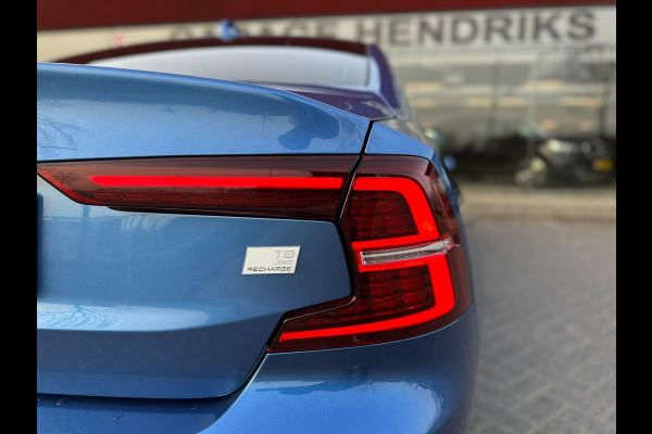 Volvo S60 2.0 Recharge T8 AWD R-Design |  Full Options! | Trekhaak 2000kg | Panorama | Leder | LED |