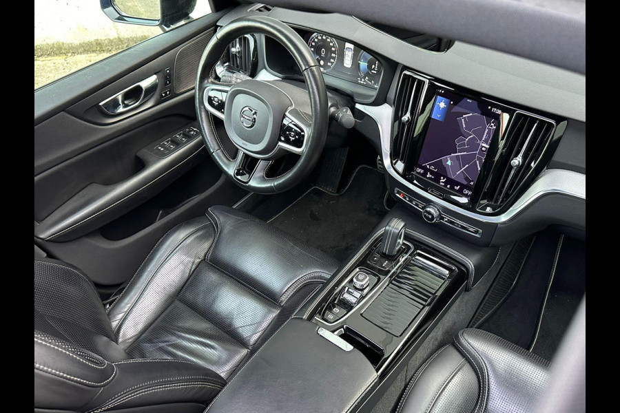 Volvo S60 2.0 Recharge T8 AWD R-Design |  Full Options! | Trekhaak 2000kg | Panorama | Leder | LED |