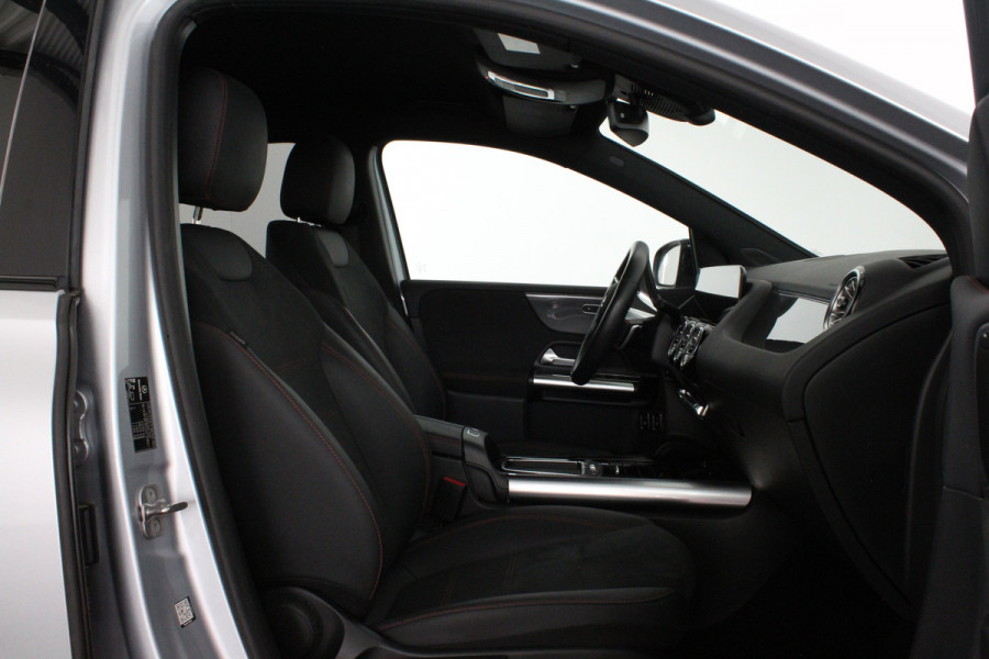 Mercedes-Benz B-Klasse 250 e AMG Line > Adapt.cruise/Night-pakket/Plug-in hybride 75km WLTP