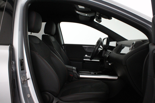 Mercedes-Benz B-Klasse 250 e AMG Line > Adapt.cruise/Night-pakket/Plug-in hybride 75km WLTP