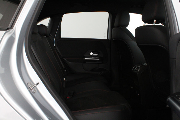 Mercedes-Benz B-Klasse 250 e AMG Line > Adapt.cruise/Night-pakket/Plug-in hybride 75km WLTP