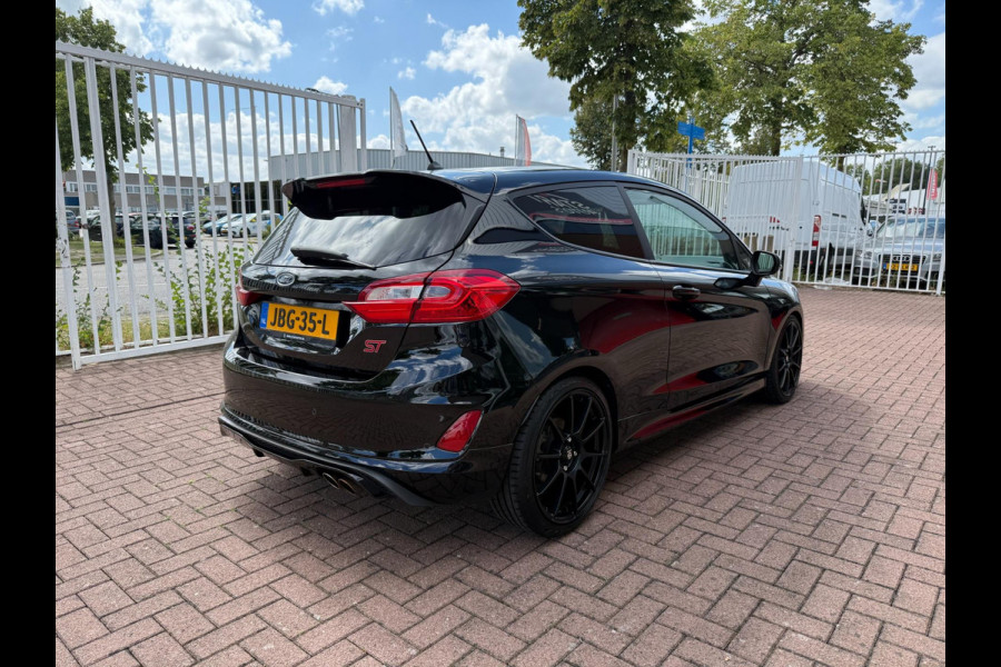 Ford Fiesta 1.5 ST 200PK | RECARO | CARPLAY | Cruise | B&O