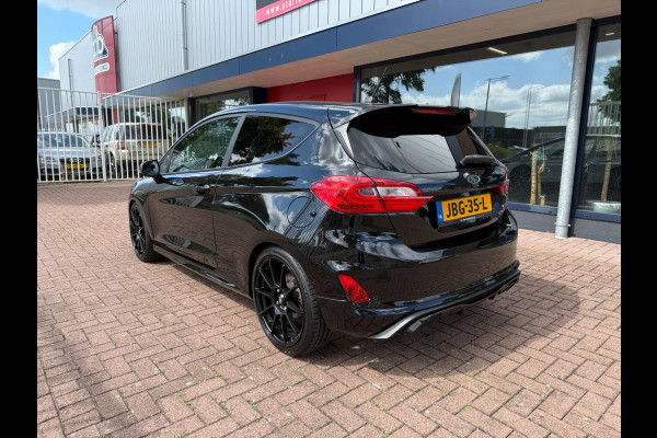 Ford Fiesta 1.5 ST 200PK | RECARO | CARPLAY | Cruise | B&O