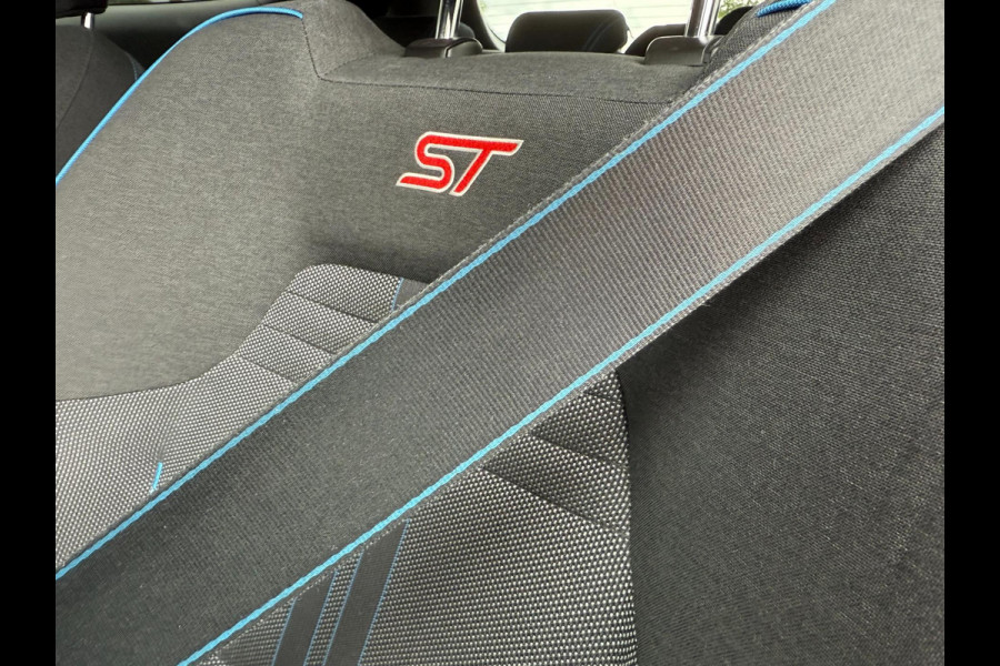 Ford Fiesta 1.5 ST 200PK | RECARO | CARPLAY | Cruise | B&O