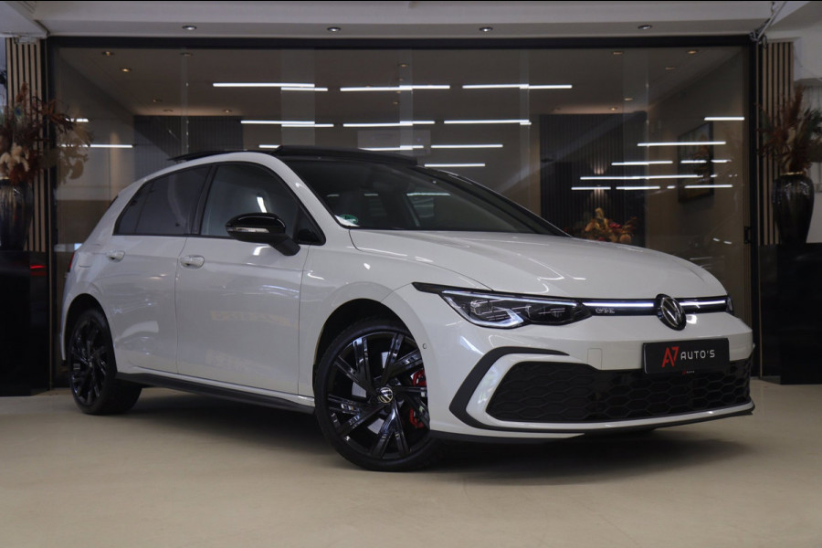Volkswagen Golf 1.4 eHybrid GTE /PANO/IQLIGHT/CAM/CARPLAY/ACC/KEYLESS/VOL