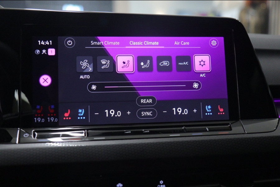 Volkswagen Golf 1.4 eHybrid GTE /PANO/IQLIGHT/CAM/CARPLAY/ACC/KEYLESS/VOL