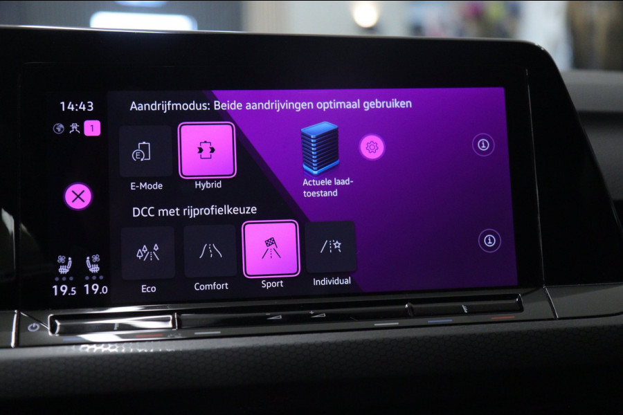 Volkswagen Golf 1.4 eHybrid GTE /PANO/IQLIGHT/CAM/CARPLAY/ACC/KEYLESS/VOL