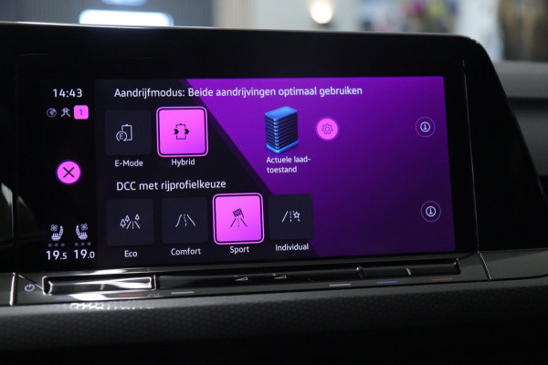 Volkswagen Golf 1.4 eHybrid GTE /PANO/IQLIGHT/CAM/CARPLAY/ACC/KEYLESS/VOL