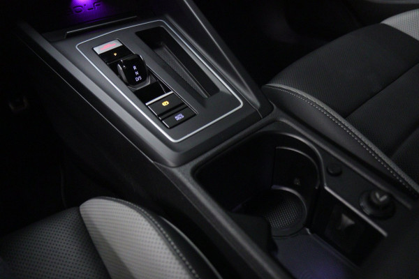 Volkswagen Golf 1.4 eHybrid GTE /PANO/IQLIGHT/CAM/CARPLAY/ACC/KEYLESS/VOL