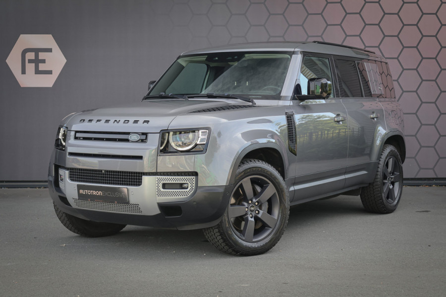 Land Rover Defender 110 P400e | PANORAMADAK | STOELVERWARMING | COLD CLIMATE PACK INCL. VOORRUIT EN STUURWIELVERWARMING | ELEK. TREKHAAK | LED KOPLA