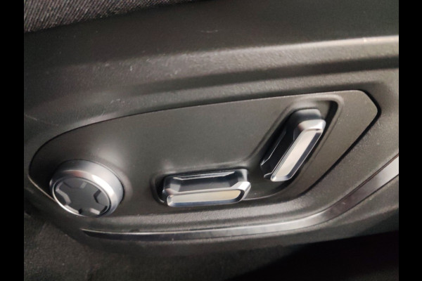 Lynk & Co 01 1.5 Plug-in Hybrid Stuur/Stoelverw. Adapt.Cruise Zwarte hemel Carplay 360°Cam