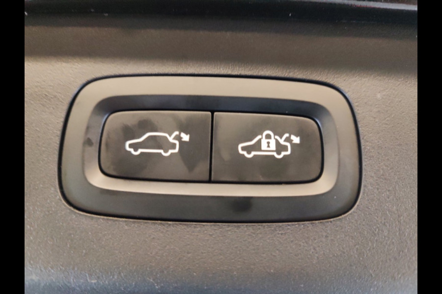 Lynk & Co 01 1.5 Plug-in Hybrid Stuur/Stoelverw. Adapt.Cruise Zwarte hemel Carplay 360°Cam