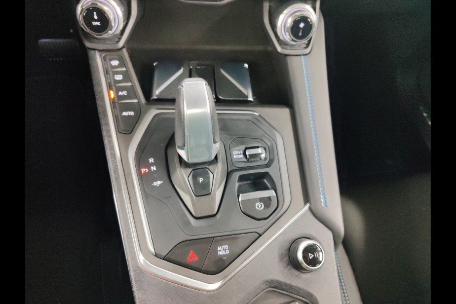 Lynk & Co 01 1.5 Plug-in Hybrid Stuur/Stoelverw. Adapt.Cruise Zwarte hemel Carplay 360°Cam