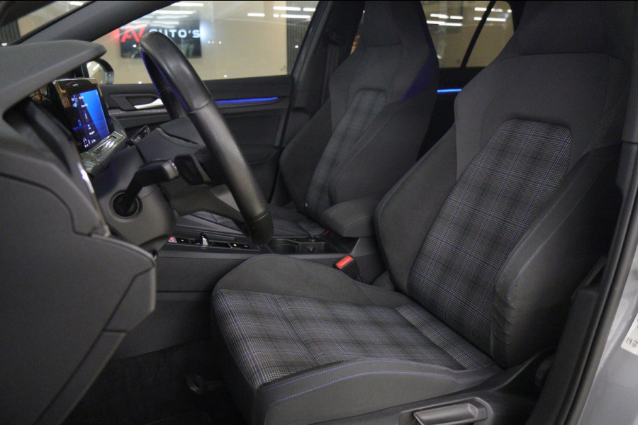 Volkswagen Golf 1.4 eHybrid GTE / HEADUP/PANO/IQLIGHT/CAM/CARPLAY/VOL