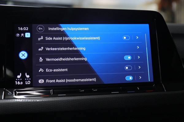 Volkswagen Golf 1.4 eHybrid GTE / HEADUP/PANO/IQLIGHT/CAM/CARPLAY/VOL