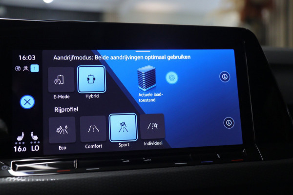 Volkswagen Golf 1.4 eHybrid GTE / HEADUP/PANO/IQLIGHT/CAM/CARPLAY/VOL