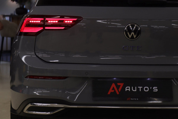 Volkswagen Golf 1.4 eHybrid GTE / HEADUP/PANO/IQLIGHT/CAM/CARPLAY/VOL