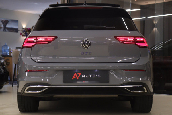 Volkswagen Golf 1.4 eHybrid GTE / HEADUP/PANO/IQLIGHT/CAM/CARPLAY/VOL