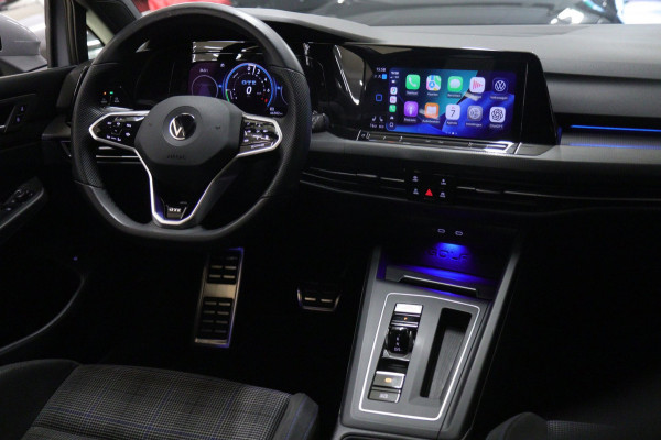 Volkswagen Golf 1.4 eHybrid GTE / HEADUP/PANO/IQLIGHT/CAM/CARPLAY/VOL