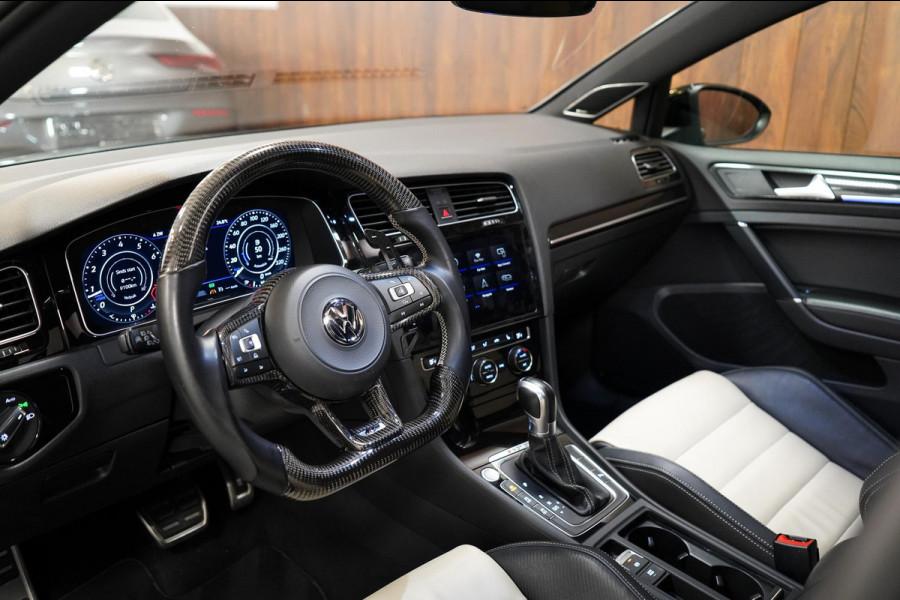 Volkswagen Golf 2.0 TSI 4Motion R BOMVOL|AKRA||MEMORY|