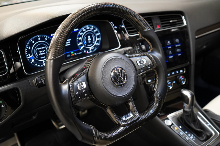 Volkswagen Golf 2.0 TSI 4Motion R BOMVOL|AKRA||MEMORY|