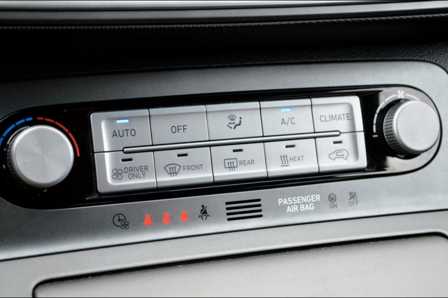 Hyundai Kona EV Premium Sky 64 kWh