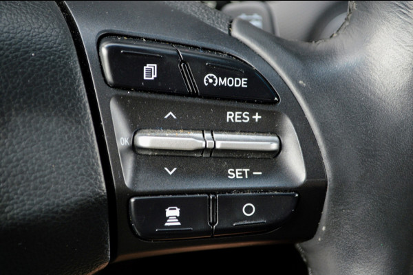Hyundai Kona EV Premium Sky 64 kWh
