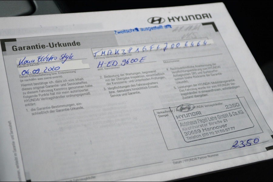 Hyundai Kona EV Premium Sky 64 kWh