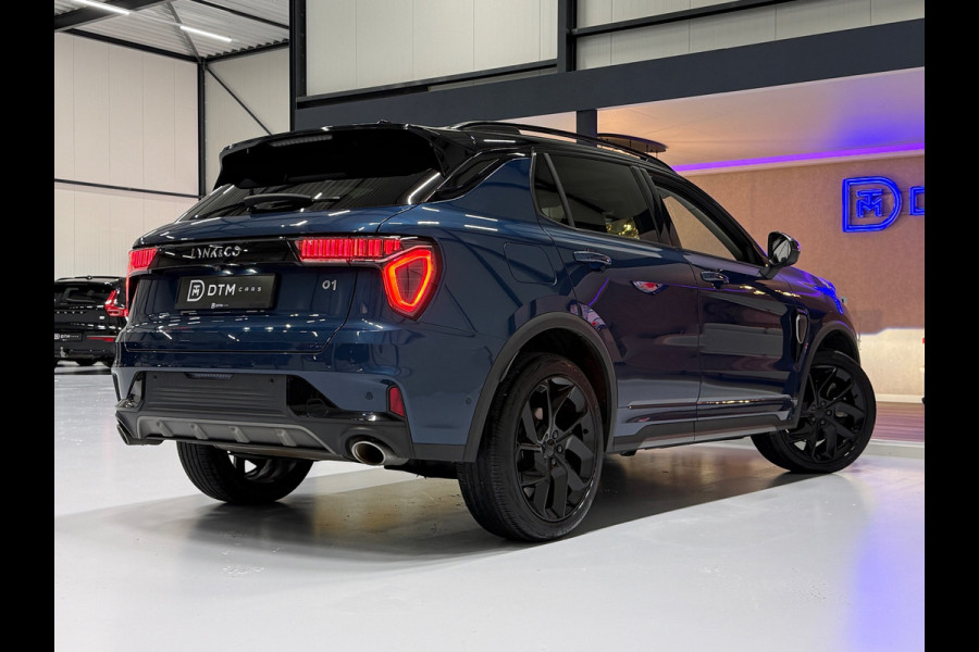 Lynk & Co DTM Shadow Edition 01 1.5 262PK Pano | NAP | 360° Camera|Navi| Adapt. Cruise | Elektr. Achterklep | 1800 kg Trekgewicht