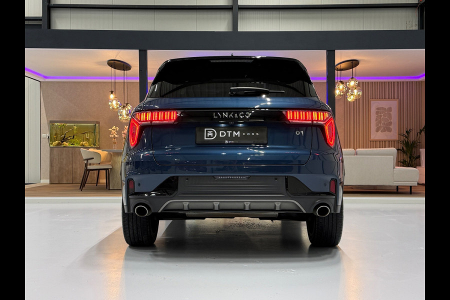 Lynk & Co DTM Shadow Edition 01 1.5 262PK Pano | NAP | 360° Camera|Navi| Adapt. Cruise | Elektr. Achterklep | 1800 kg Trekgewicht