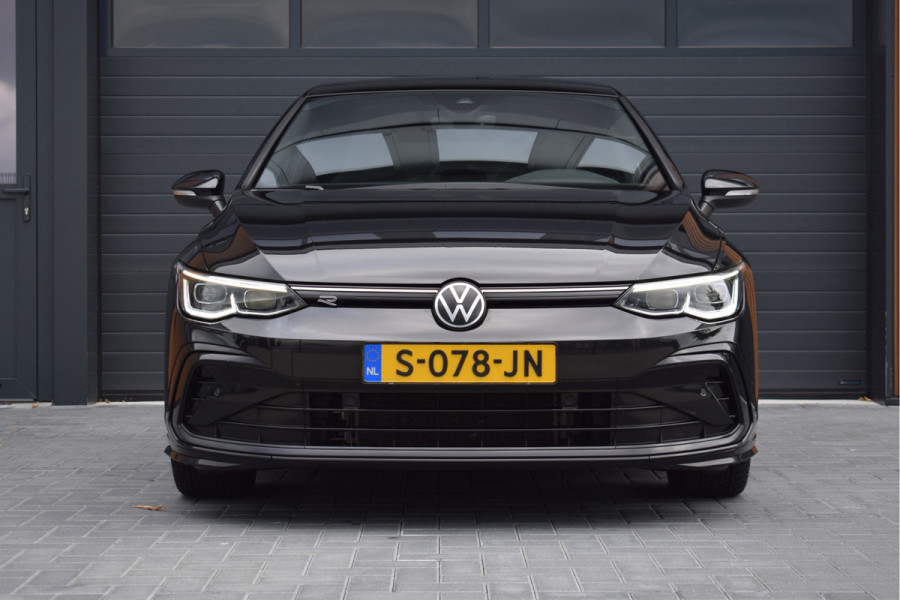 Volkswagen Golf 1.5 eTSI 150pk DSG R-Line | Pano | IQ-light | Camera