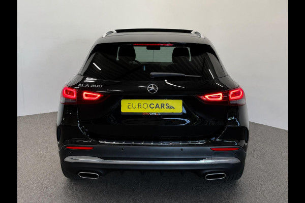 Mercedes-Benz GLA 200 AMG Line Business Solution Automaat Panoramadak Camera Stoelverwarming Ambient Lighting