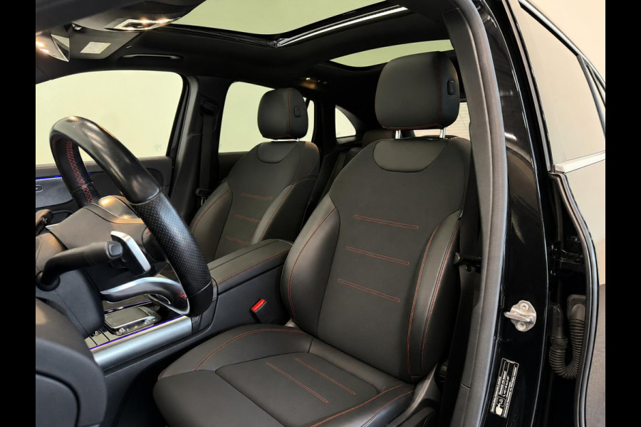 Mercedes-Benz GLA 200 AMG Line Business Solution Automaat Panoramadak Camera Stoelverwarming Ambient Lighting