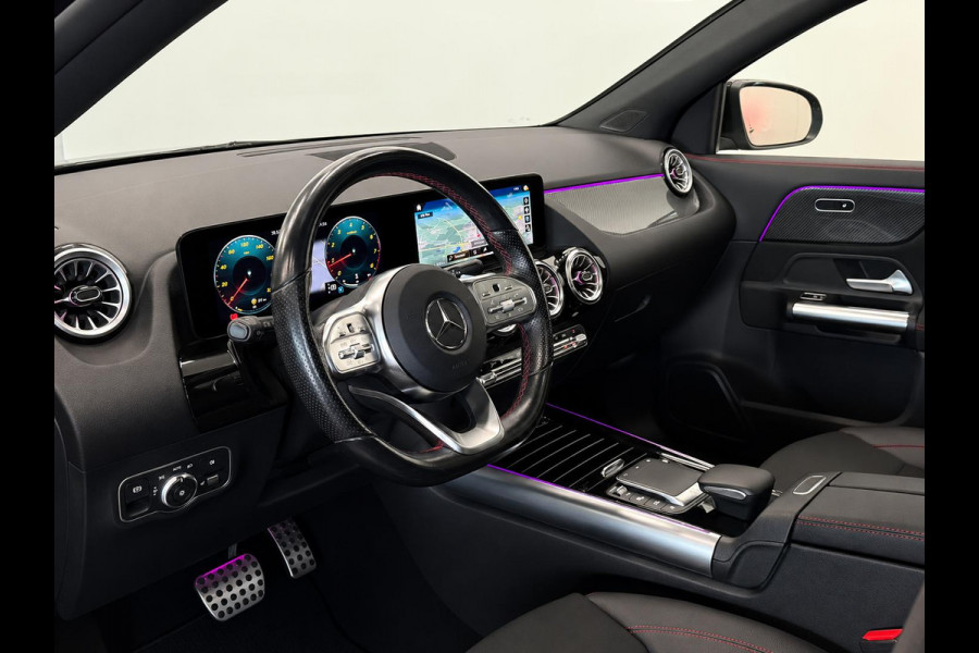 Mercedes-Benz GLA 200 AMG Line Business Solution Automaat Panoramadak Camera Stoelverwarming Ambient Lighting