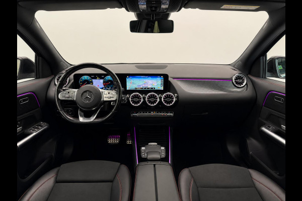 Mercedes-Benz GLA 200 AMG Line Business Solution Automaat Panoramadak Camera Stoelverwarming Ambient Lighting