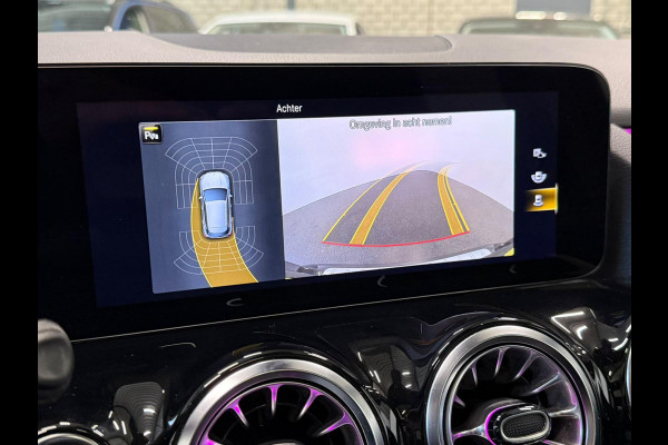 Mercedes-Benz GLA 200 AMG Line Business Solution Automaat Panoramadak Camera Stoelverwarming Ambient Lighting