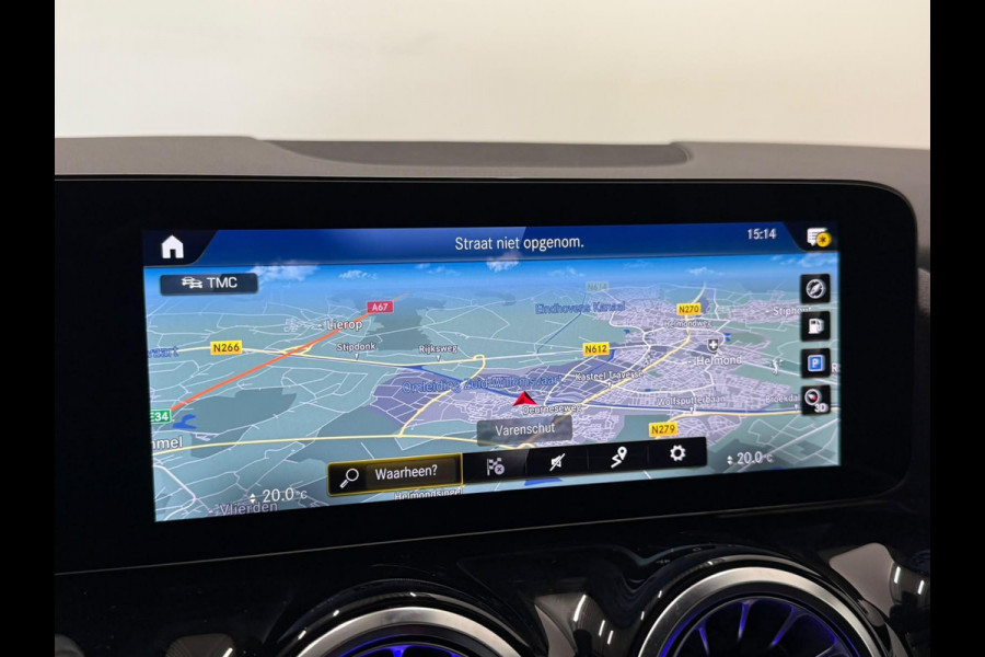 Mercedes-Benz GLA 200 AMG Line Business Solution Automaat Panoramadak Camera Stoelverwarming Ambient Lighting
