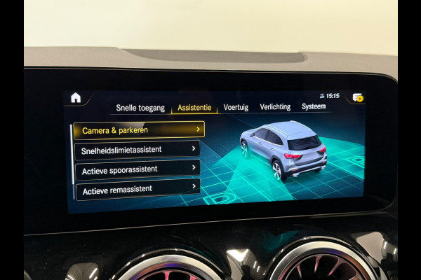 Mercedes-Benz GLA 200 AMG Line Business Solution Automaat Panoramadak Camera Stoelverwarming Ambient Lighting