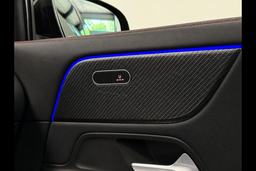 Mercedes-Benz GLA 200 AMG Line Business Solution Automaat Panoramadak Camera Stoelverwarming Ambient Lighting