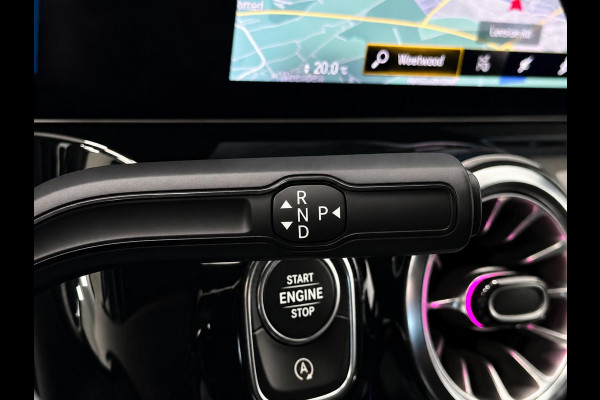 Mercedes-Benz GLA 200 AMG Line Business Solution Automaat Panoramadak Camera Stoelverwarming Ambient Lighting