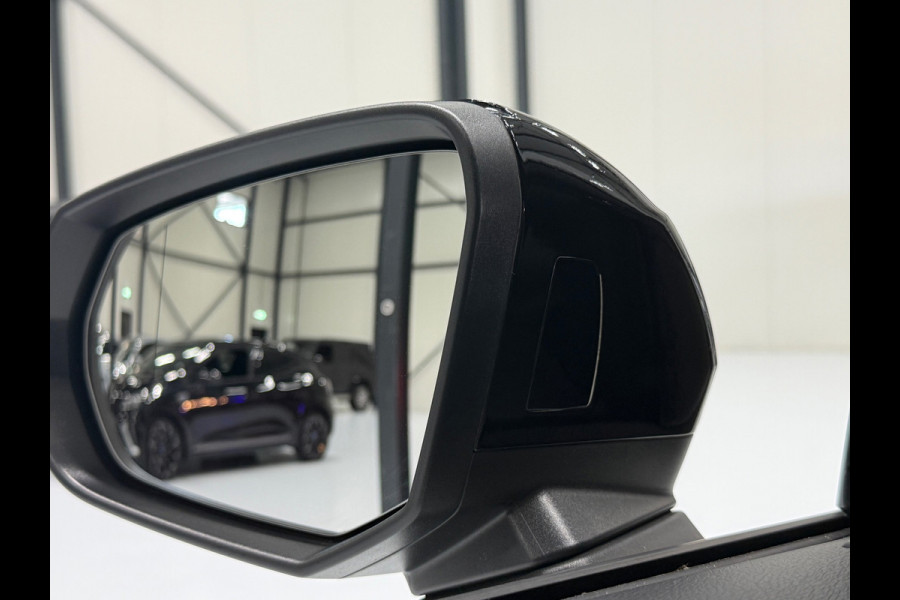 Audi Q3 3x S-Line | Black edition| Pano | Matrix Led | CarPlay | Cam | ACC