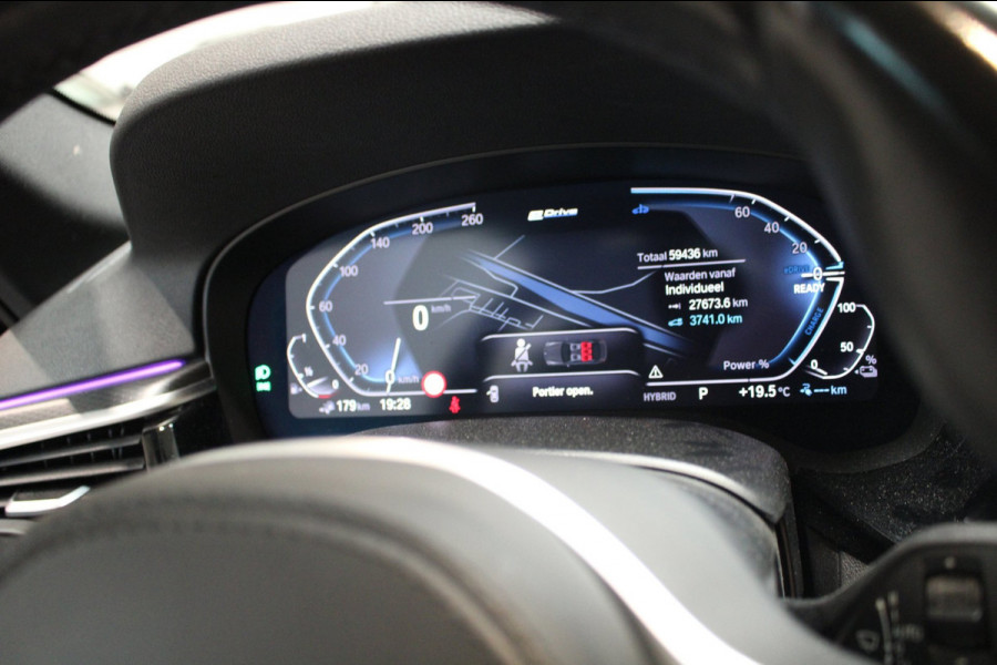 BMW 5 Serie 530e M-Sport Plus, Full option panoramadak/19inch/Harman Kardon/Head upp NL Auto
