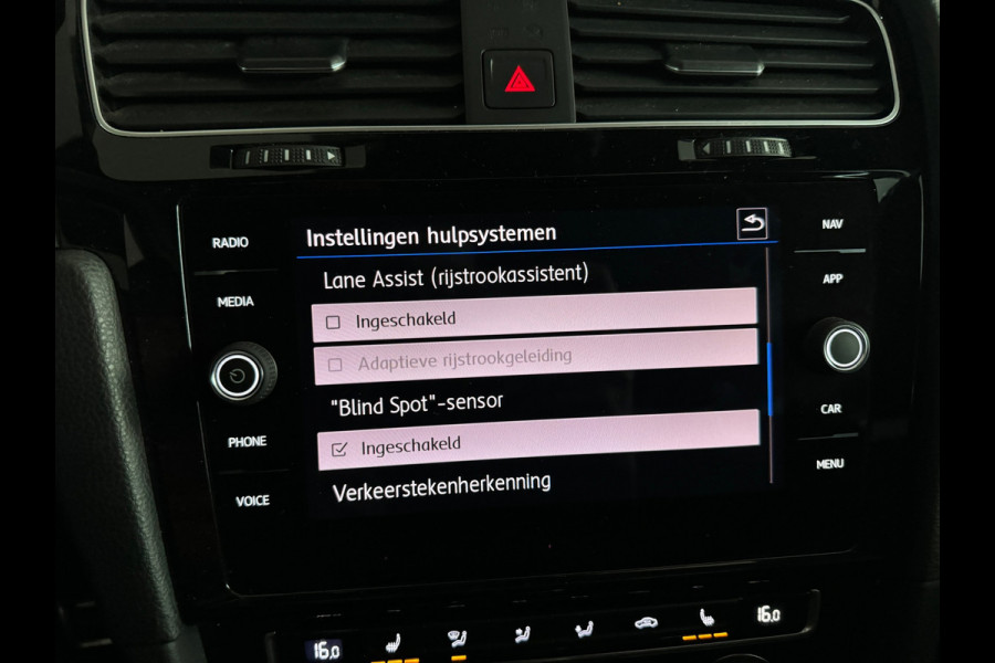 Volkswagen Golf 2.0 TSI 4Motion R Pano|Keyless|Dynaudio|Sfeer